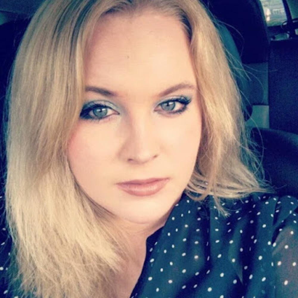 Meet your Posher, Hannah